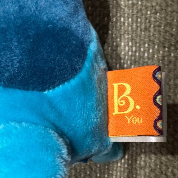 B. Toys Wobble 'n Go Woofer Interactive Animated Plush Toy, Blue Dog - Picture 11 of 16